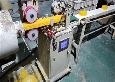 Mesin Pembuat Sabun Automatik